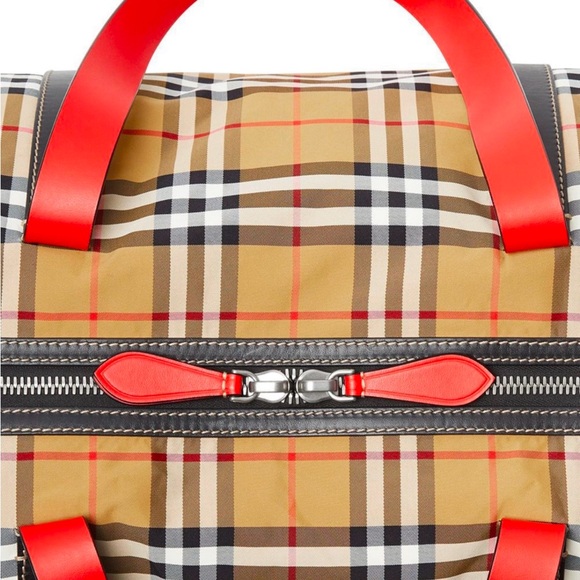 100% Authentic BURBERRY Large Vintage Check & Leather Barrel Bag - Free Shipping - Picture 5 of 16